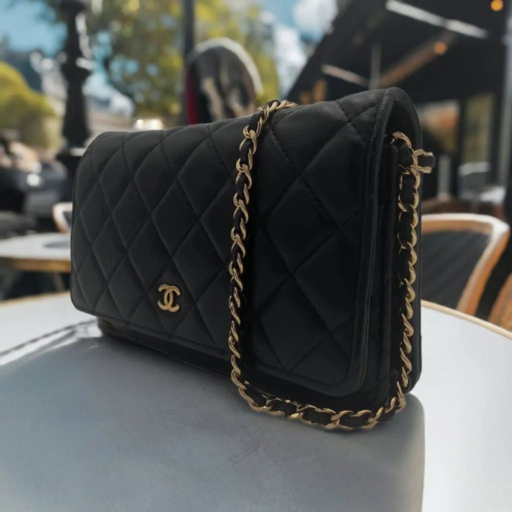 Chanel Classic Wallet on Chain