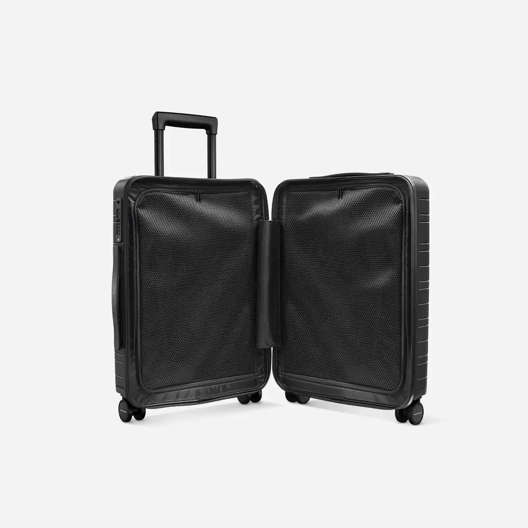 M5 Essential Cabin Luggage | All Black 37L