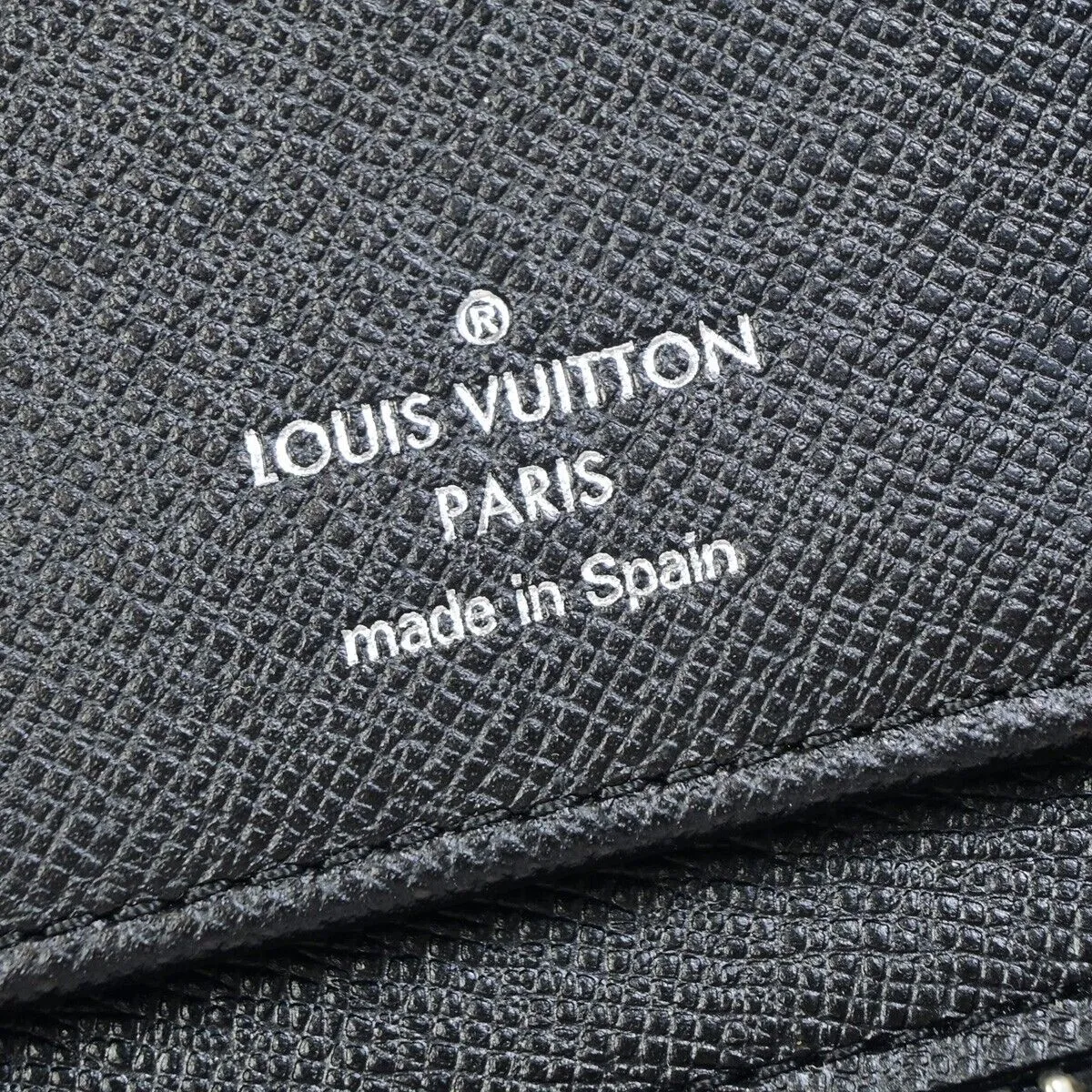 Trendy Inspired Louis Vuitton Zippy Wallet Vertical